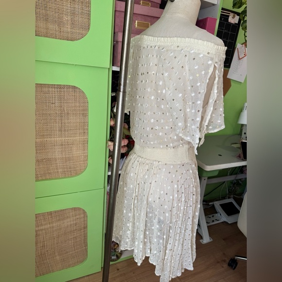 Cream Off-Shoulder Sharkbite Dress - Picture 3 of 6